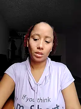 Snapshot of zandra_kiman chatting on 11, 10, 2025 zandra kiman online show from 11, 10, 2025