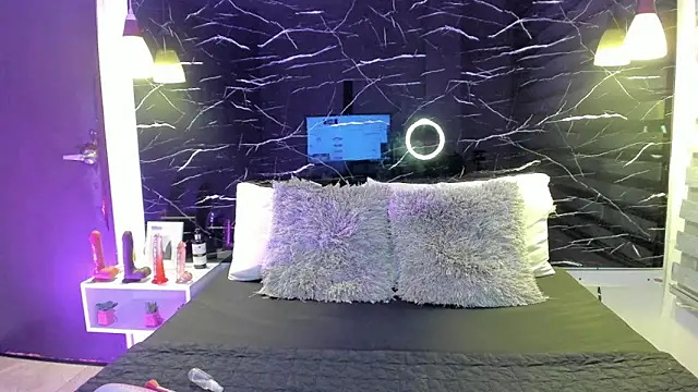 Sofiia-Rubb online show from 5, 11, 2025