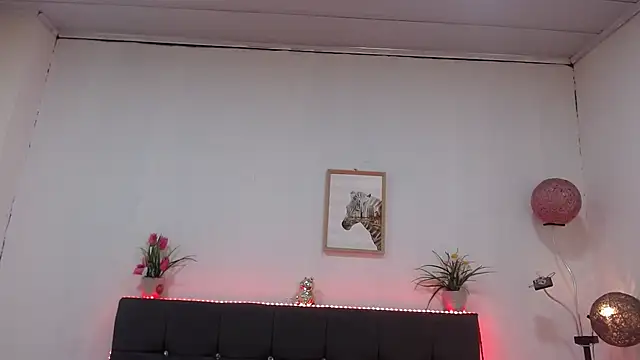 Snapshot of candy_lux_ chatting on 19, 7, 2026 candy lux online show from 19, 7, 2026