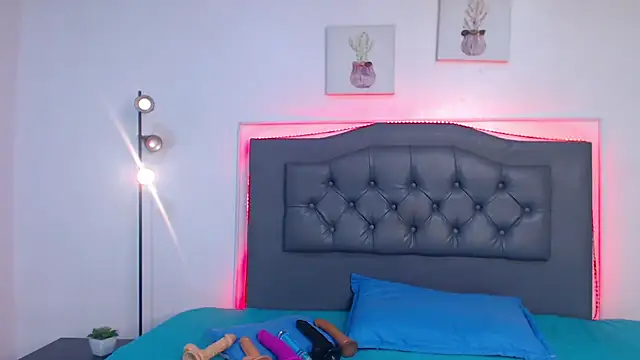 candy lux  online show from 26, 11, 2025