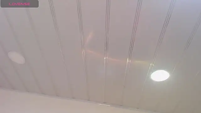 candy lux  online show from 13, 4, 2026