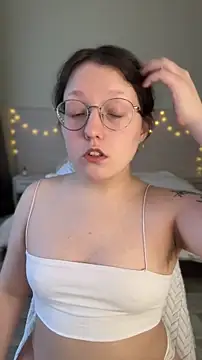 Snapshot of emigooflordXD chatting on 19, 6, 2026 emigooflordXD online show from 19, 6, 2026