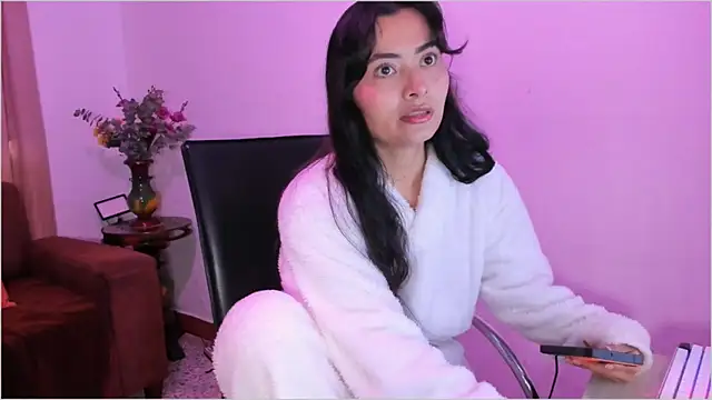 Lauren A online show from 27, 10, 2025