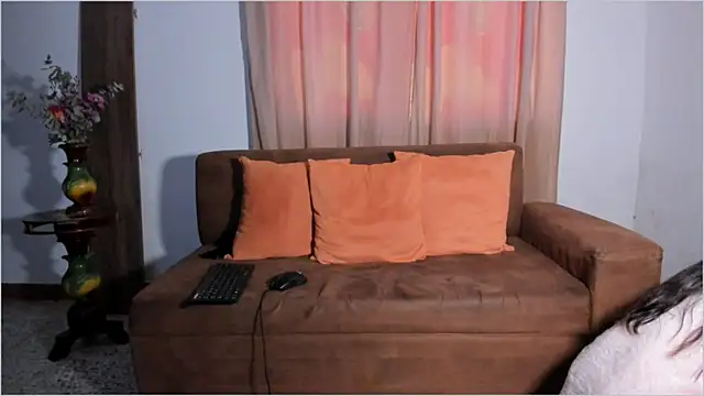 Lauren A online show from 15, 10, 2025