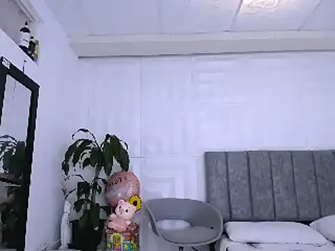 Snapshot of nataly_red chatting on 24, 1, 2025 nataly red online show from 24, 1, 2025