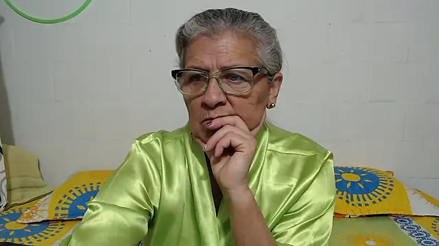 candy mature  online show from 8, 2, 2026