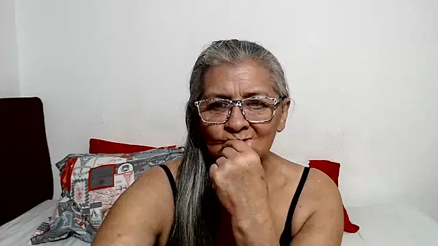 Snapshot of candy_mature_ chatting on 1, 6, 2026 candy mature online show from 1, 6, 2026