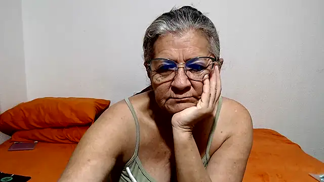 candy mature  online show from 20, 7, 2026