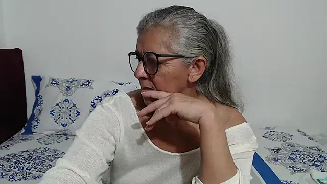 Snapshot of candy_mature_ chatting on 25, 4, 2026 candy mature online show from 25, 4, 2026