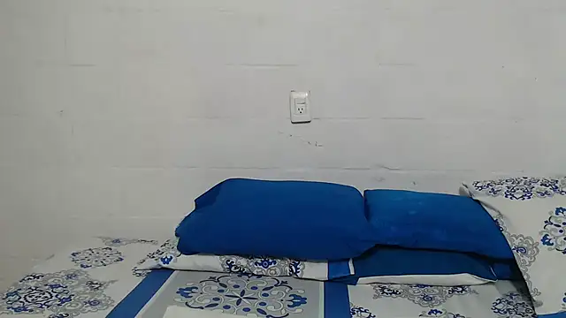 candy mature  online show from 18, 11, 2025