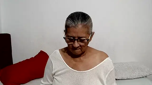 Snapshot of candy_mature_ chatting on 24, 5, 2026 candy mature online show from 24, 5, 2026