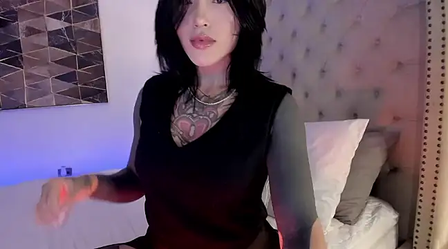 Snapshot of vangie_ chatting on 8, 2, 2025 vangie online show from 8, 2, 2025