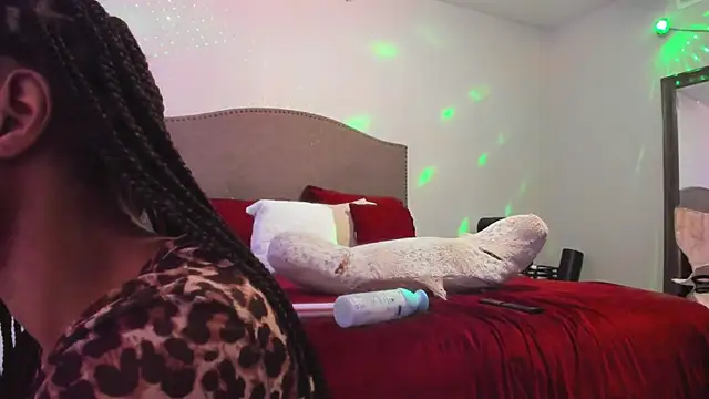 yiauana online show from 10, 1, 2026