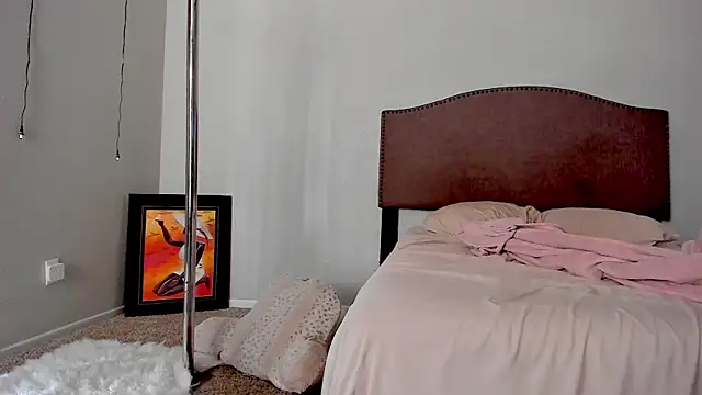 yiauana online show from 23, 10, 2025