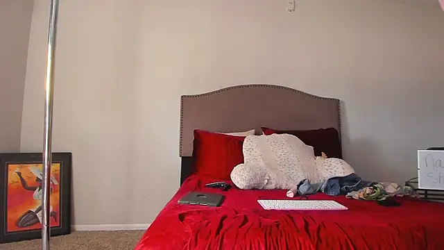 yiauana online show from 17, 11, 2025