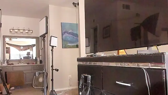 yiauana online show from 25, 3, 2026