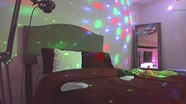 yiauana online show from 20, 4, 2026