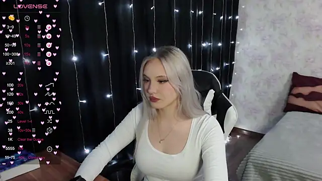 VikaPowers online show from 2, 3, 2025