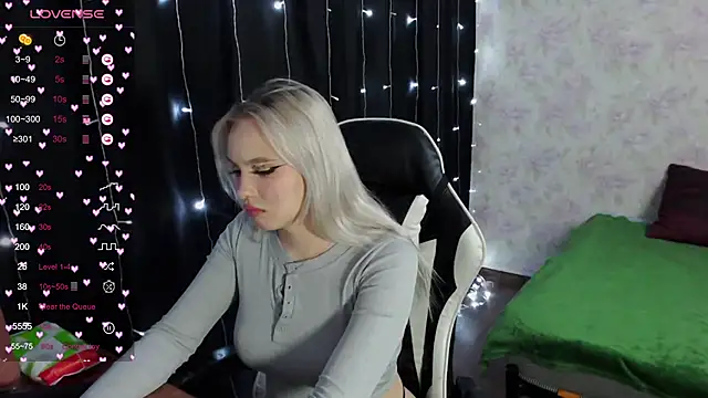 VikaPowers online show from 13, 2, 2025