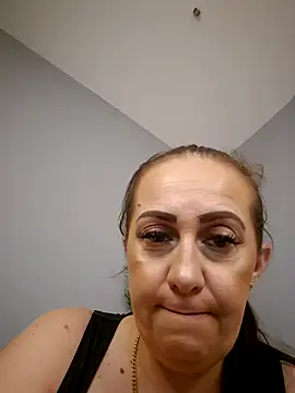 AvaLloyd online show from 18, 3, 2025