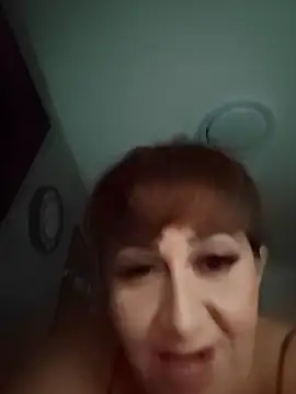 AvaLloyd online show from 25, 10, 2025