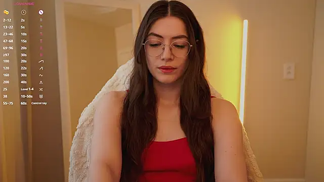 Snapshot of Ester_Hill chatting on 8, 5, 2026 Ester Hill online show from 8, 5, 2026