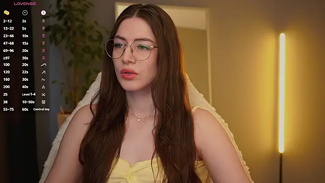 Ester Hill online show from 7, 4, 2026