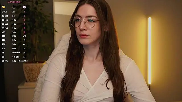 Ester Hill online show from 30, 9, 2025