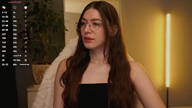 Ester Hill online show from 8, 10, 2025