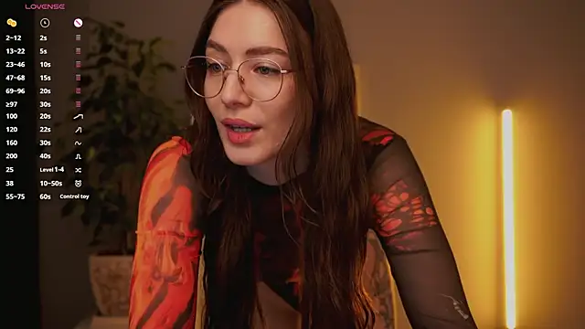 Ester Hill online show from 4, 11, 2025