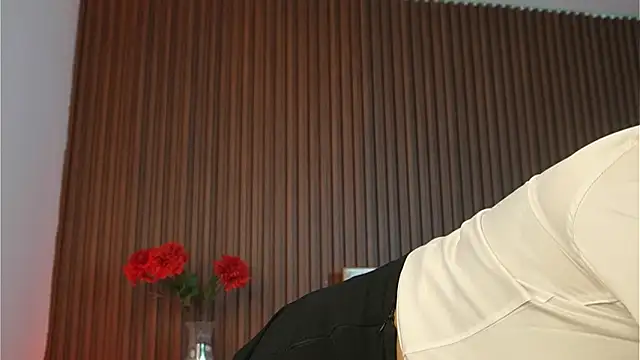 keyla scott  online show from 31, 10, 2025