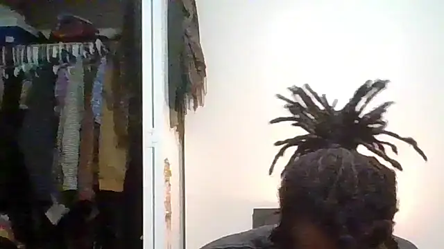 Snapshot of razzynolight chatting on 12, 11, 2025 razzynolight online show from 12, 11, 2025