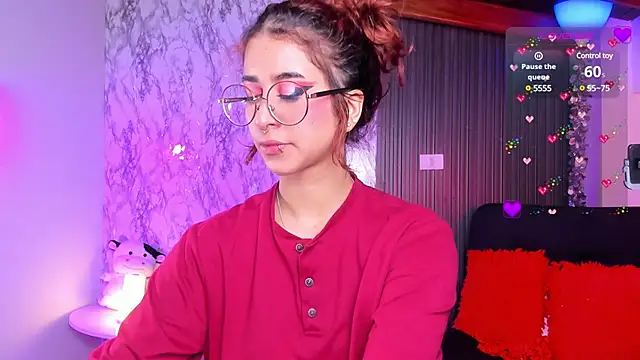 chloe blue online show from 1, 3, 2025