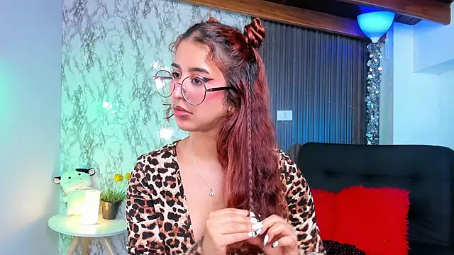 chloe blue online show from 23, 2, 2025