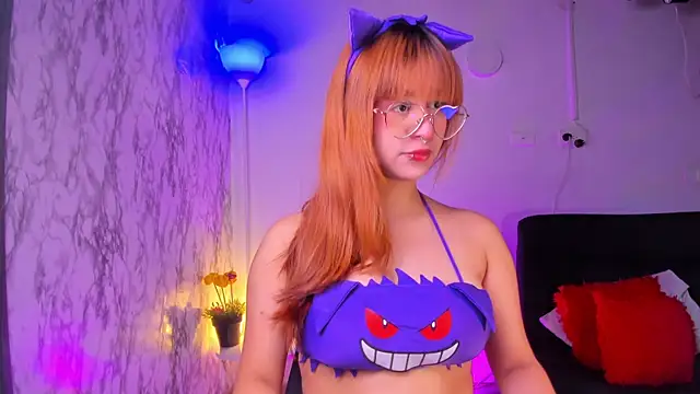 chloe blue online show from 22, 11, 2025