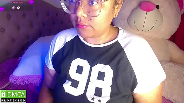 KittyHot20 online show from 10, 11, 2025