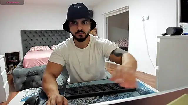 supermanboy94 online show from 5, 11, 2025