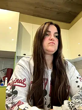 Karolina llove online show from 1, 11, 2025