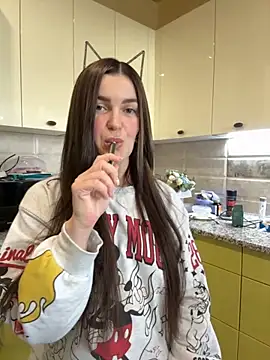 Karolina llove online show from 14, 10, 2025