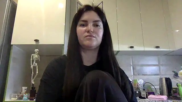 Karolina llove online show from 7, 10, 2025