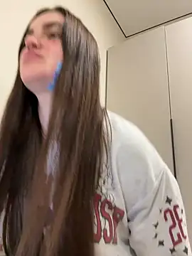 Karolina llove online show from 30, 11, 2025