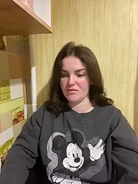 Karolina llove online show from 10, 2, 2025