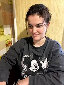 Karolina llove online show from 6, 12, 2024