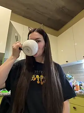 Karolina llove online show from 15, 10, 2025