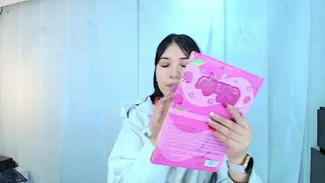 Snapshot of lina_bedoya_ chatting on 11, 10, 2025 lina bedoya online show from 11, 10, 2025