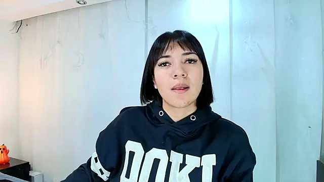 Snapshot of lina_bedoya_ chatting on 21, 10, 2025 lina bedoya online show from 21, 10, 2025