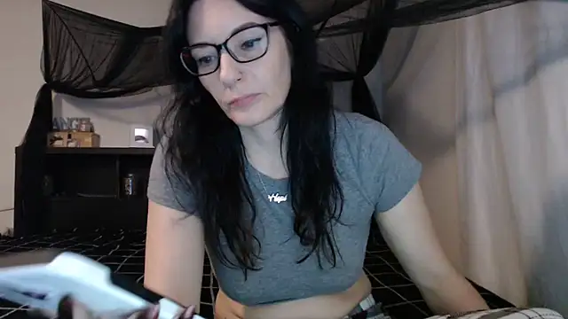 CrystalLakeXO online show from 30, 7, 2026