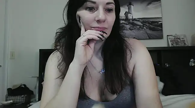 Snapshot of CrystalLakeXO chatting on 10, 2, 2025 CrystalLakeXO online show from 10, 2, 2025