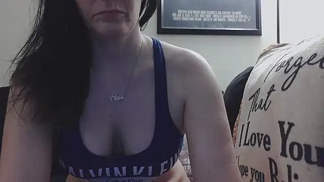 Snapshot of CrystalLakeXO chatting on 21, 9, 2025 CrystalLakeXO online show from 21, 9, 2025