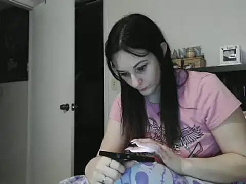 Snapshot of CrystalLakeXO chatting on 11, 3, 2025 CrystalLakeXO online show from 11, 3, 2025